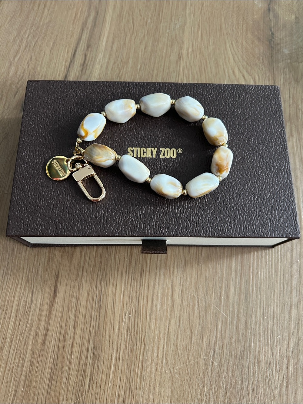 stickyzoo beaded phone wristlet